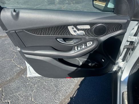 Used 2017 Mercedes-Benz GLC 300 4MATIC Coupe image 10