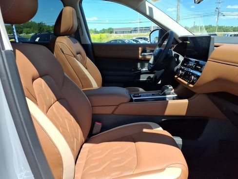 New 2026 Nissan Pathfinder Platinum AWD/4WD image 7