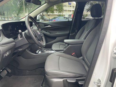 Used 2025 Buick Encore GX Preferred image 24