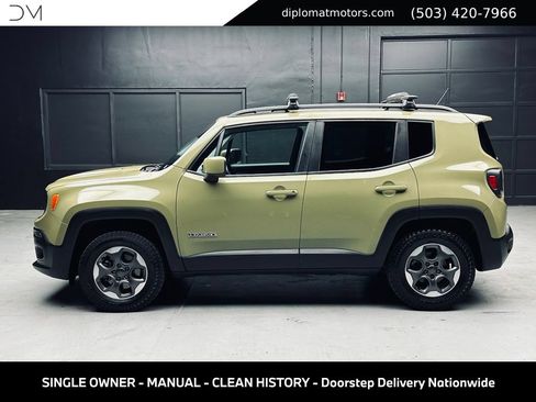 Used 2015 Jeep Renegade Latitude w/ Cold Weather Group II AWD/4WD image 5