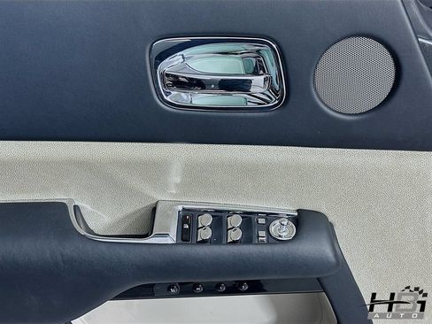 Used 2015 Rolls-Royce Wraith RWD image 14
