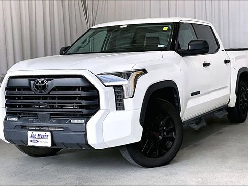 Used 2022 Toyota Tundra SR5 image 2