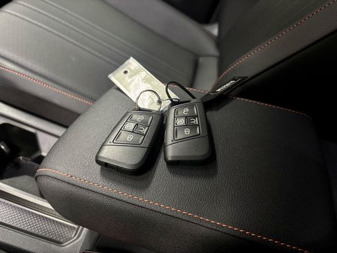 Used 2024 Volkswagen Tiguan Wolfsburg Edition AWD/4WD image 27