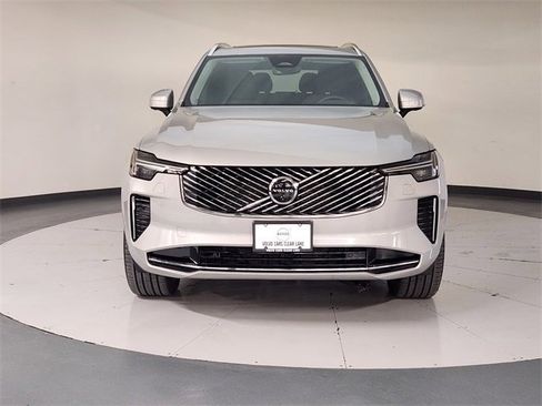 Used 2025 Volvo XC90 B5 Plus image 9