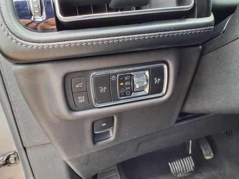 Used 2023 Lincoln Nautilus AWD image 23