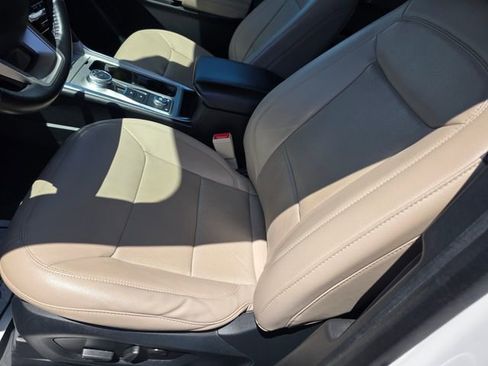 Certified 2022 Ford Explorer Limited w/ Limited Technology Package AWD/4WD image 17
