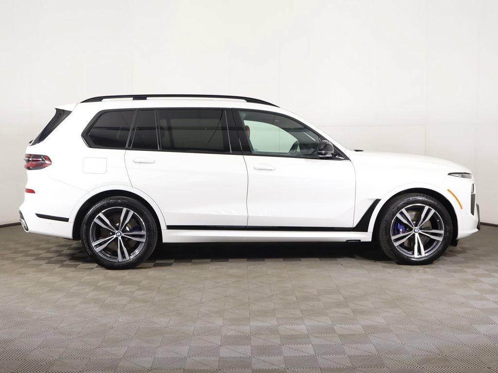 Used 2025 BMW X7 M60i w/ Executive Package AWD/4WD image 23