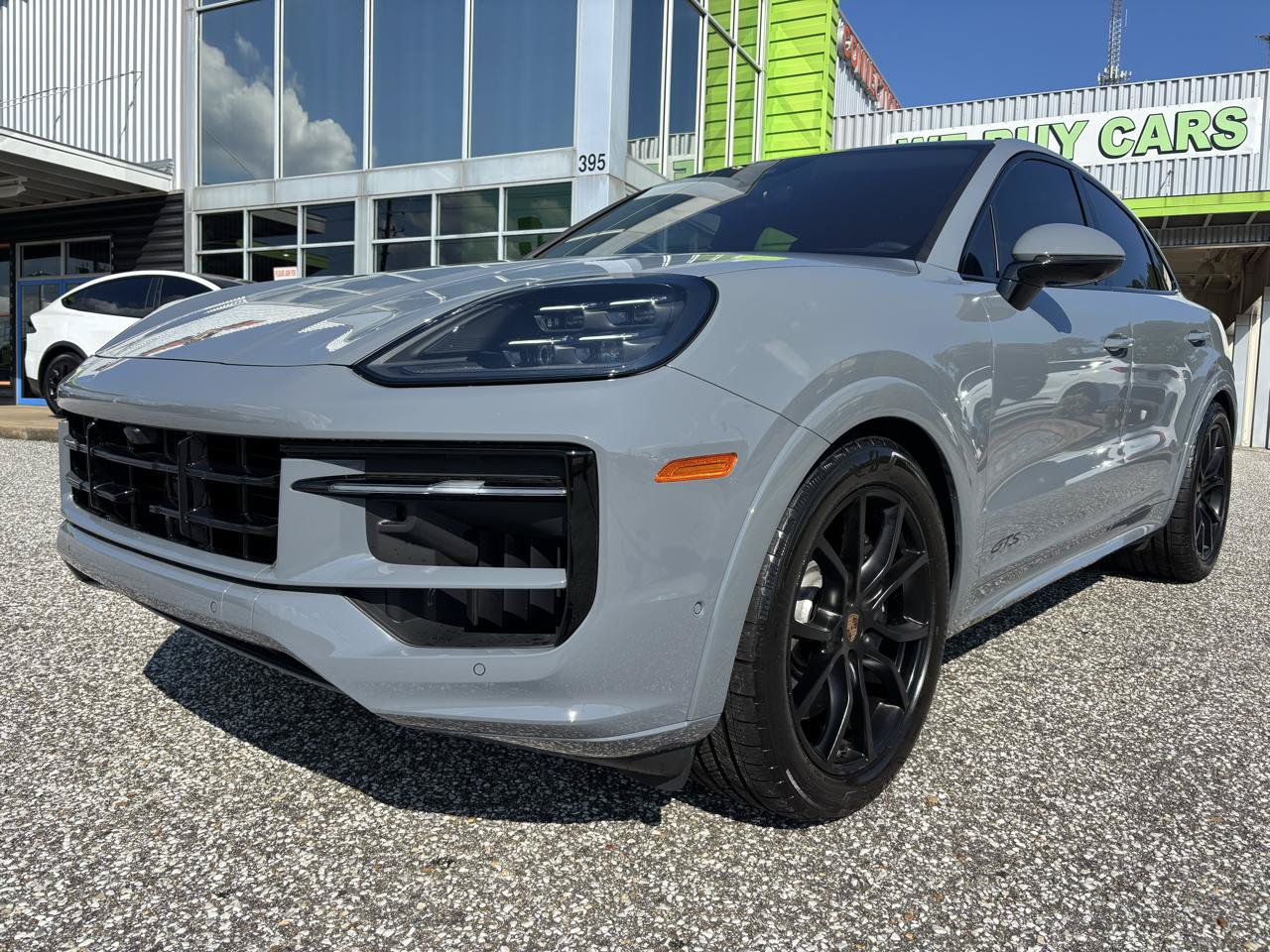 Used 2025 Porsche Cayenne GTS AWD/4WD image 11