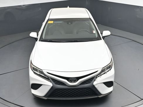 Used 2019 Toyota Camry SE image 29