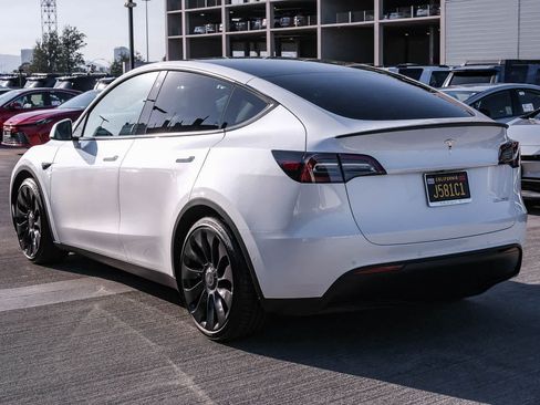Used 2022 Tesla Model Y Performance AWD/4WD image 6