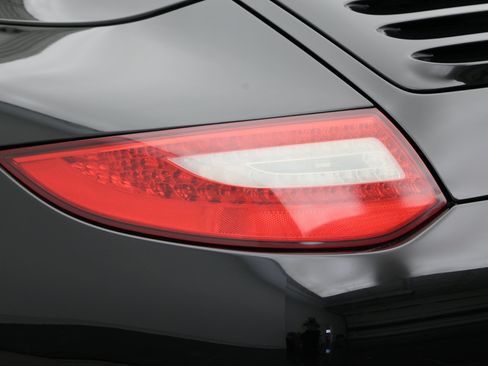 Used 2009 Porsche 911 Carrera S RWD image 17