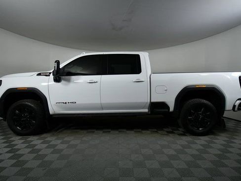 Used 2025 GMC Sierra 2500 AT4 w/ AT4 Premium Plus Package image 16