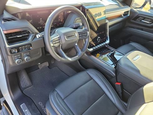 Certified 2025 GMC Yukon XL Denali image 23