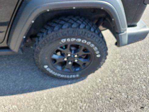 Used 2021 Jeep Wrangler Unlimited Sport AWD/4WD image 12