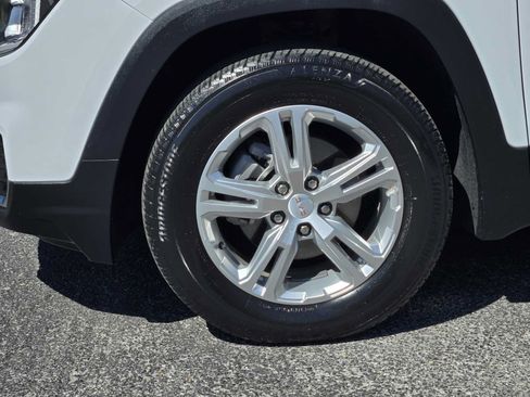 Certified 2024 GMC Terrain SLE w/ Driver Convenience Package AWD/4WD image 13