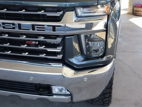 Used 2020 Chevrolet Silverado 2500 LTZ w/ Technology Package image 10