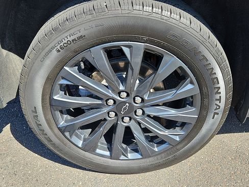 Used 2024 Chevrolet Traverse RS AWD/4WD image 8