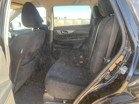 Used 2016 Nissan Rogue S w/ S Family Package FWD image 18