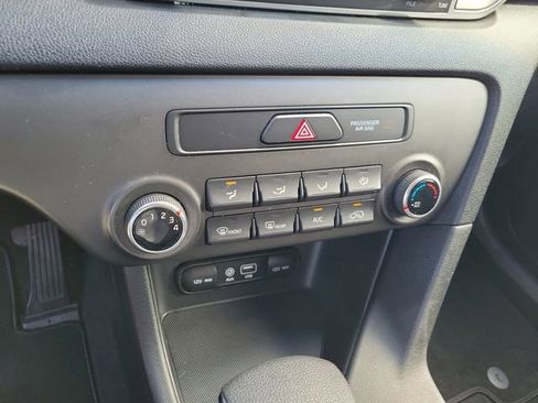 Used 2018 Kia Sportage LX FWD image 22