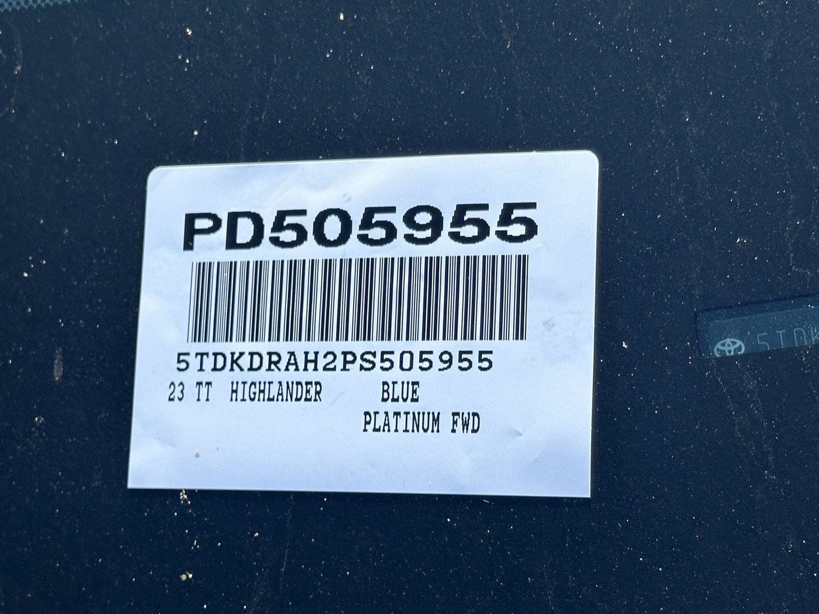 Used 2023 Toyota Highlander Platinum FWD image 14