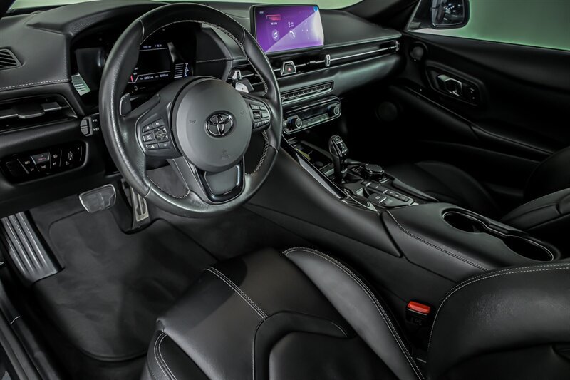 Used 2021 Toyota Supra RWD image 15