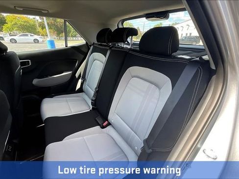 New 2025 Hyundai Venue SEL image 12