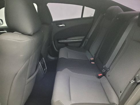 Used 2020 Dodge Charger SXT RWD image 18