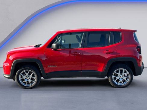 Used 2023 Jeep Renegade Latitude AWD/4WD image 7