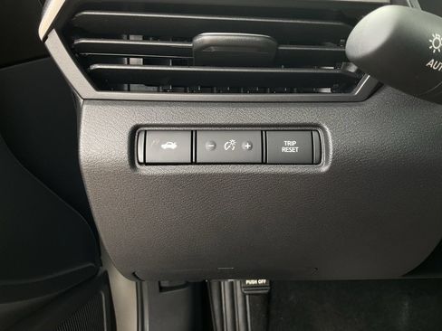 New 2026 Nissan Altima 2.5 SV FWD image 18