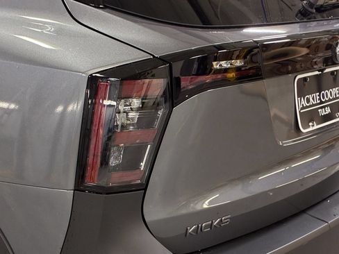 New 2027 Nissan Kicks SV w/ Cold Weather Package FWD image 31