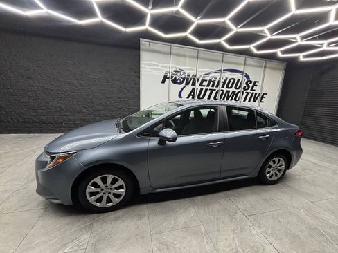Used 2020 Toyota Corolla LE FWD image 6