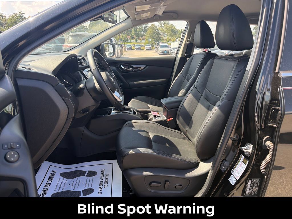 Certified 2022 Nissan Rogue Sport SL AWD/4WD image 11