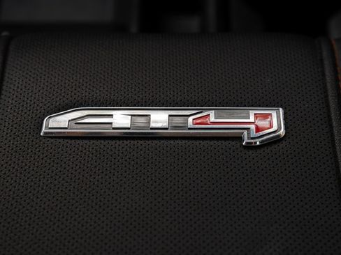 Used 2024 GMC Sierra 2500 AT4 w/ AT4 Premium Plus Package AWD/4WD image 32