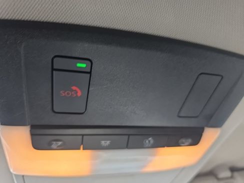 Used 2024 Nissan Pathfinder SV FWD image 15