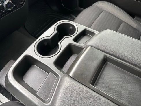 Used 2022 Chevrolet Silverado 1500 LT image 28