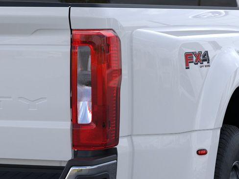 New 2026 Ford F350 XLT AWD/4WD image 22