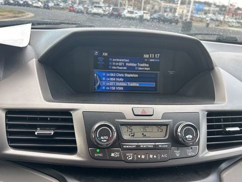 Used 2016 Honda Odyssey SE image 21