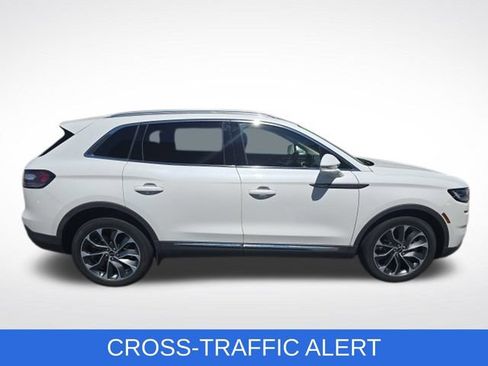 Used 2022 Lincoln Nautilus Reserve AWD/4WD image 8