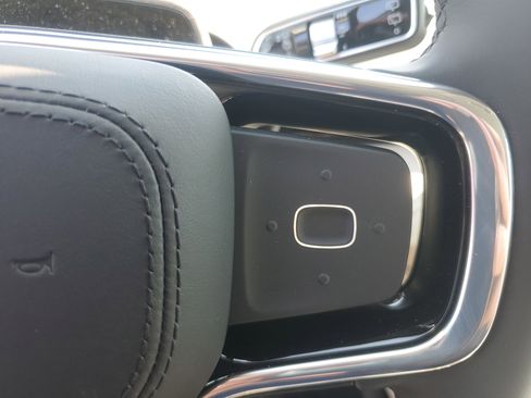 New 2026 Lincoln Nautilus Premier image 16