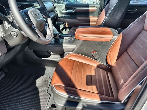 New 2026 GMC Sierra 1500 Denali Ultimate w/ LPO, Black Badging Package image 24