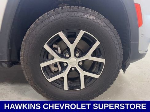 Used 2024 Jeep Grand Cherokee L Limited w/ Luxury Tech Group II AWD/4WD image 47