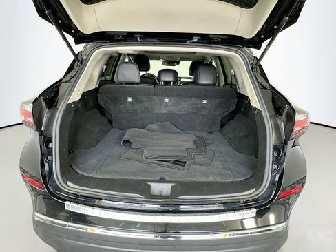 Used 2020 Nissan Murano SV w/ Premium Package FWD image 24