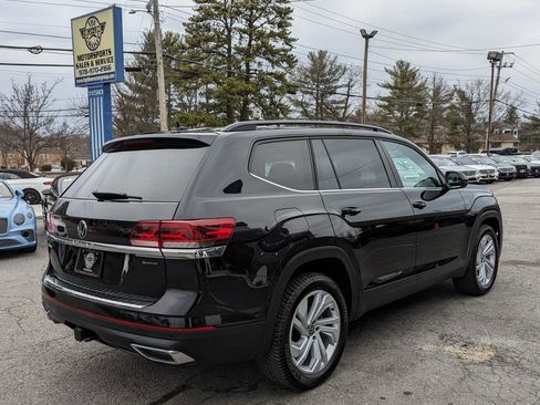 Used 2023 Volkswagen Atlas SE w/ Panoramic Sunroof Package image 7