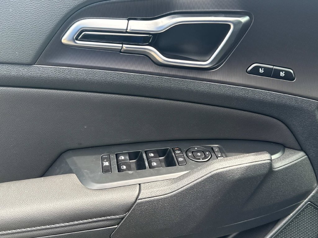 New 2026 Kia Sportage SX FWD image 21