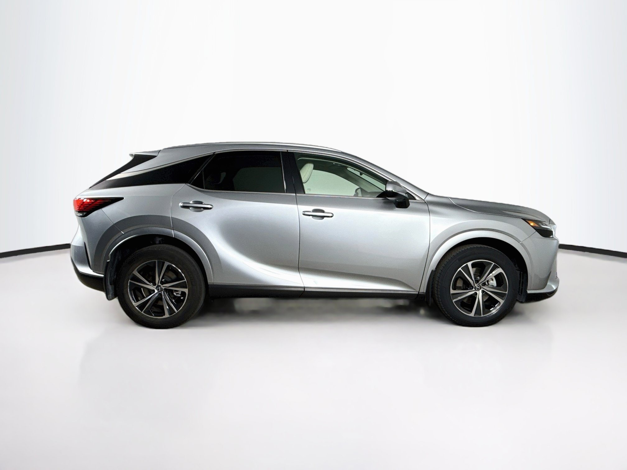Used 2023 Lexus RX 350 Premium w/ Cold Area Package FWD image 2