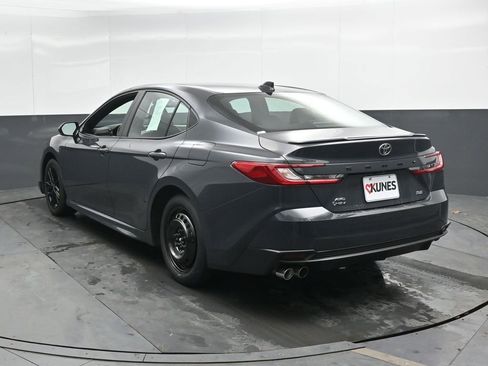 Used 2025 Toyota Camry SE w/ Multimedia Upgrade Package image 9