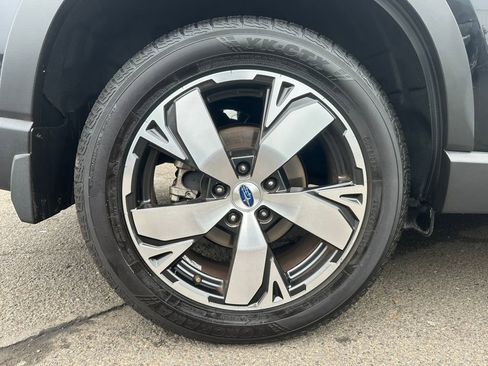 Used 2019 Subaru Forester Touring image 12