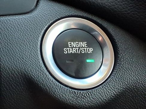 Used 2022 Chevrolet Equinox LT image 17