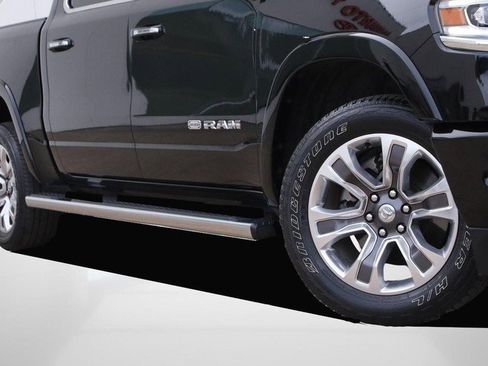 Used 2022 RAM 1500 Limited w/ Body Color Bumper Group image 3