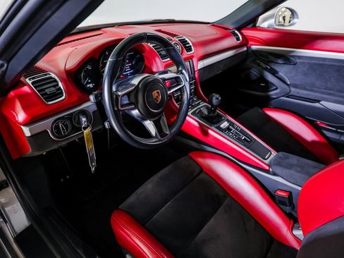 Certified 2016 Porsche Boxster Spyder image 4